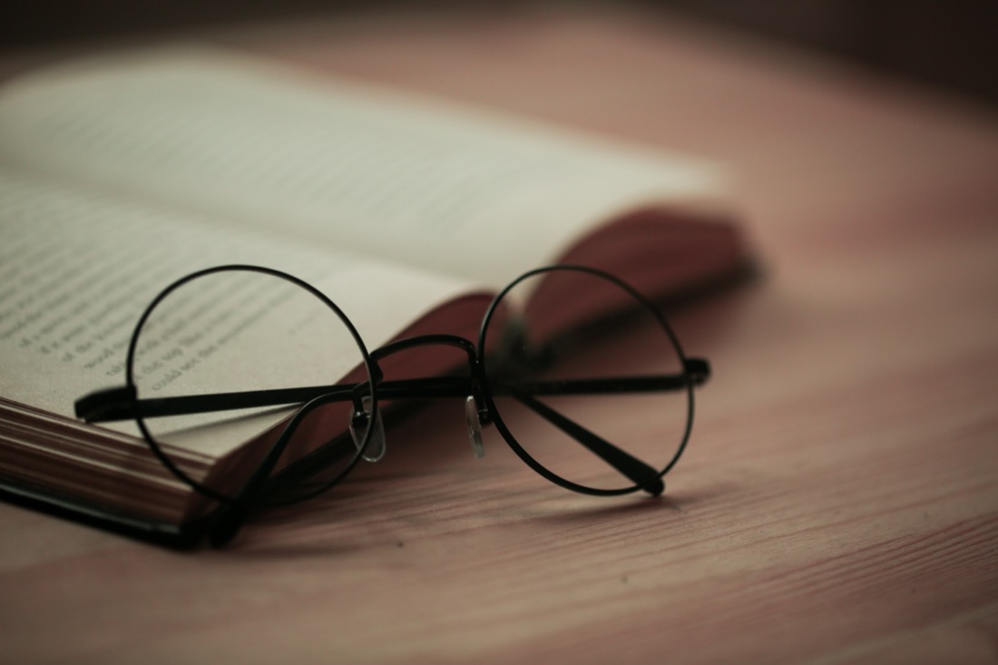 Harry Potter glasses with book
